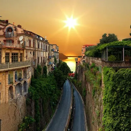 Sorrento Holiday Rooms Bed & Breakfast *