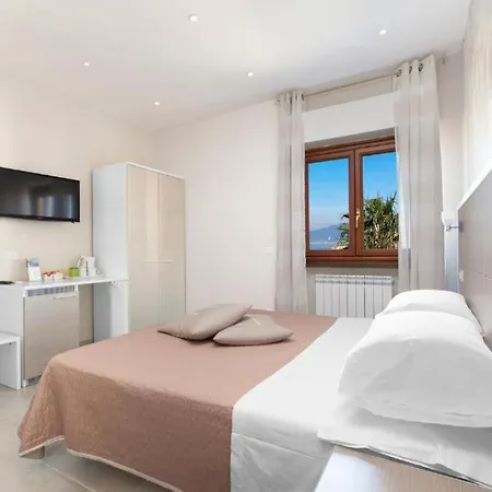 Bed & Breakfast Sorrento Holiday Rooms